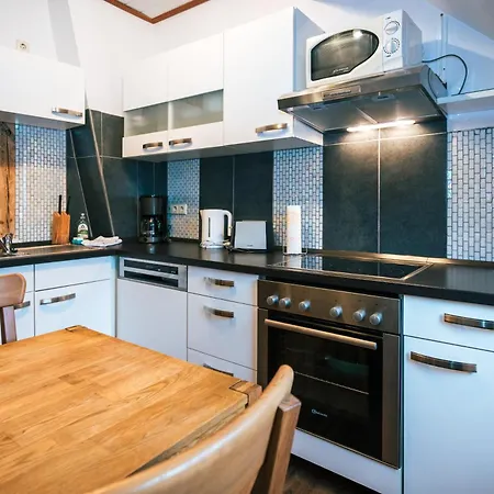 Apartment Moseltraeubchen Enkirch