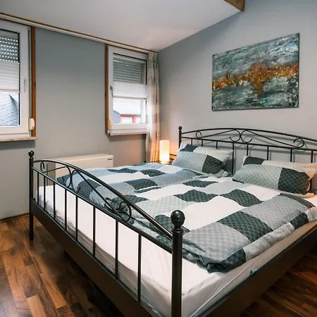 Apartment Moseltraeubchen Enkirch